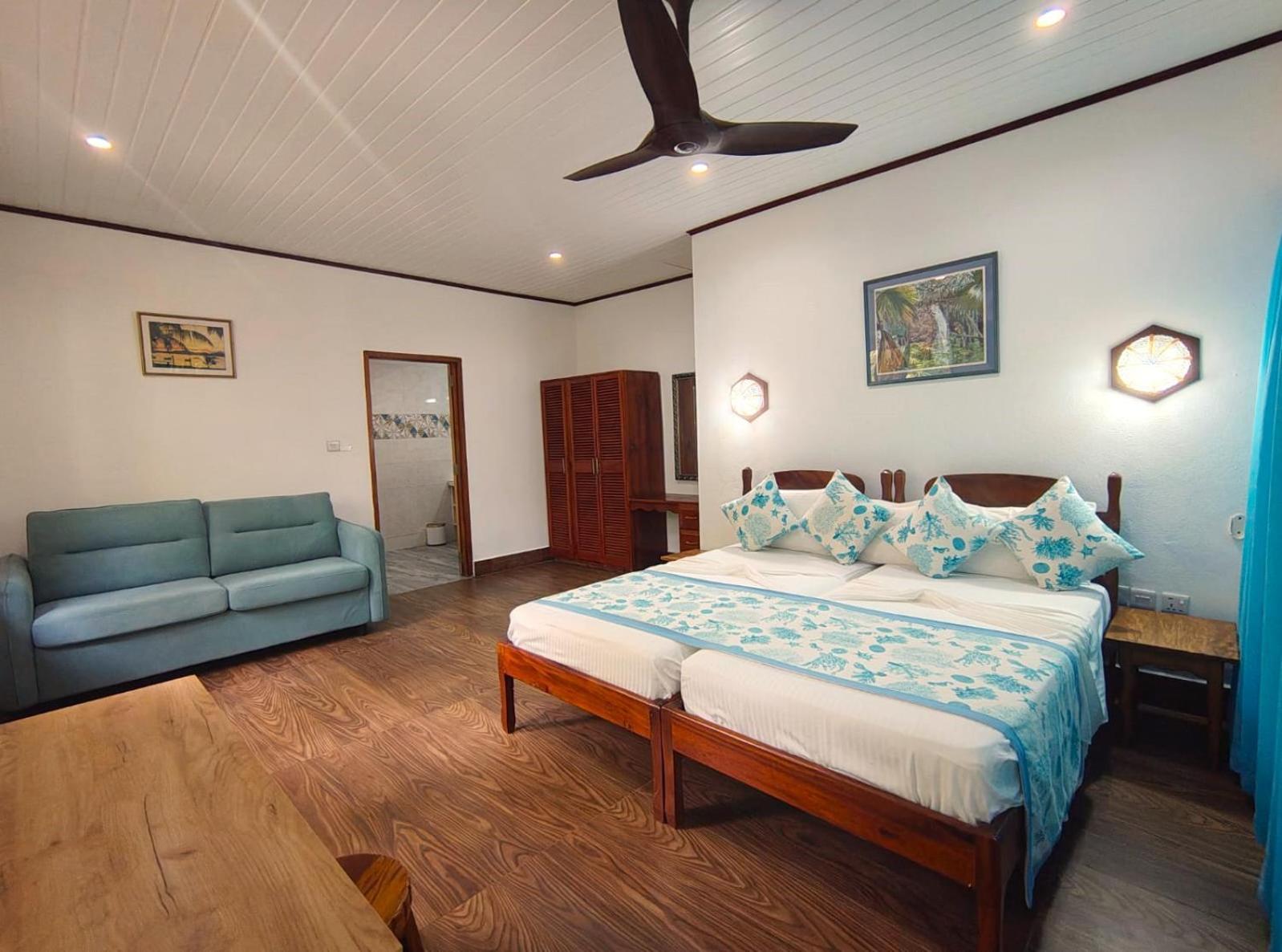 The Islander Hotel Grand Anse  Exteriör bild